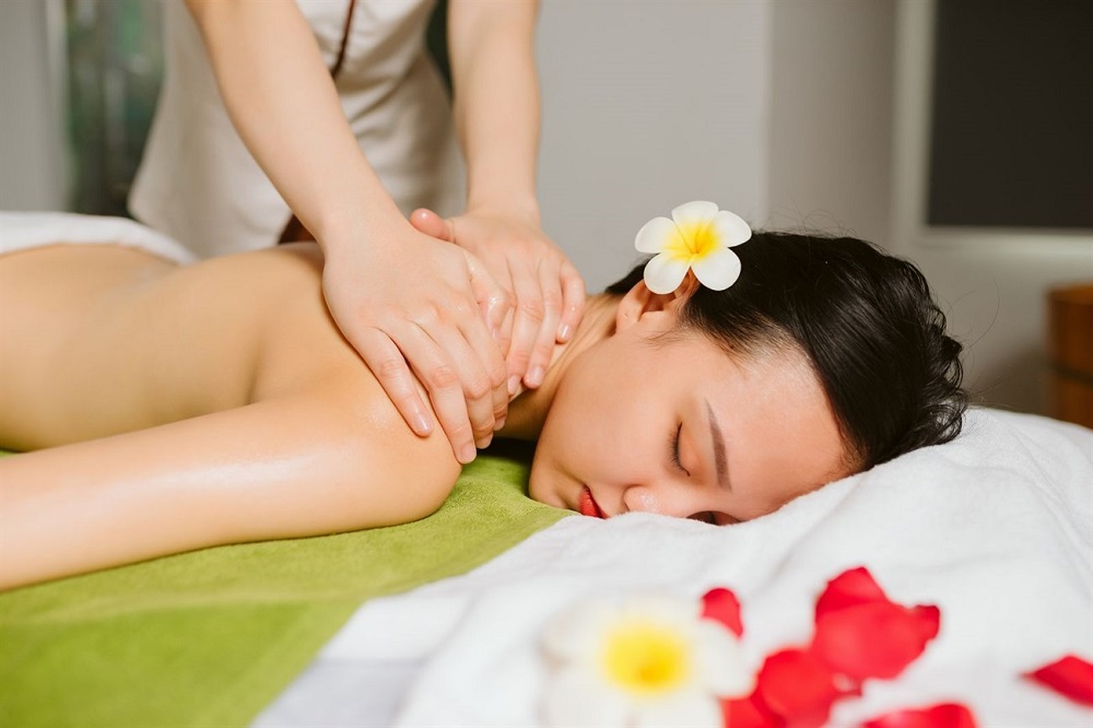 Lợi ích của việc massage body thường xuyên tại spa